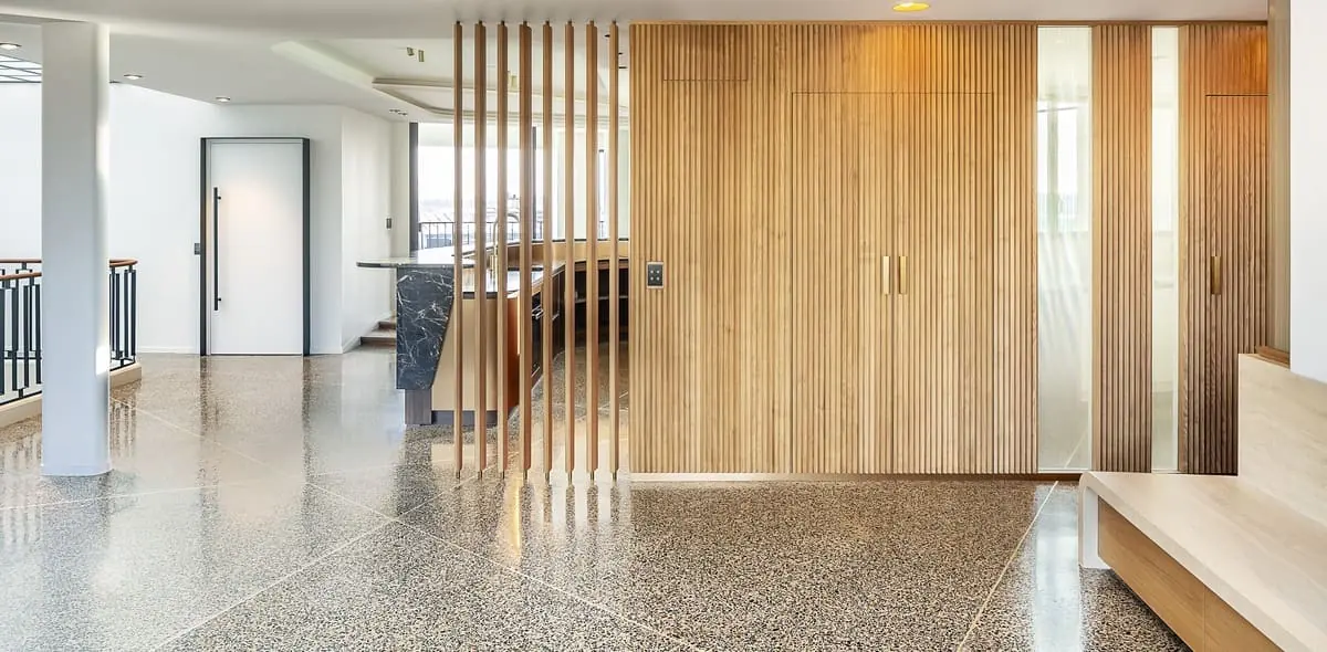 Granulats terrazzo polis en surface