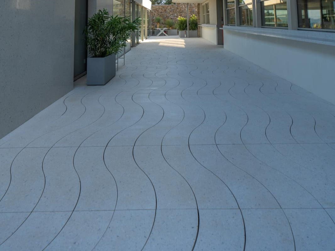 Dalles en terrazzo pour sols continus
