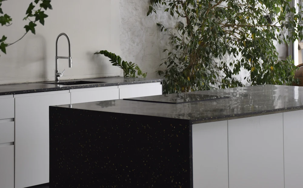 Plateaux et plans de travail terrazzo