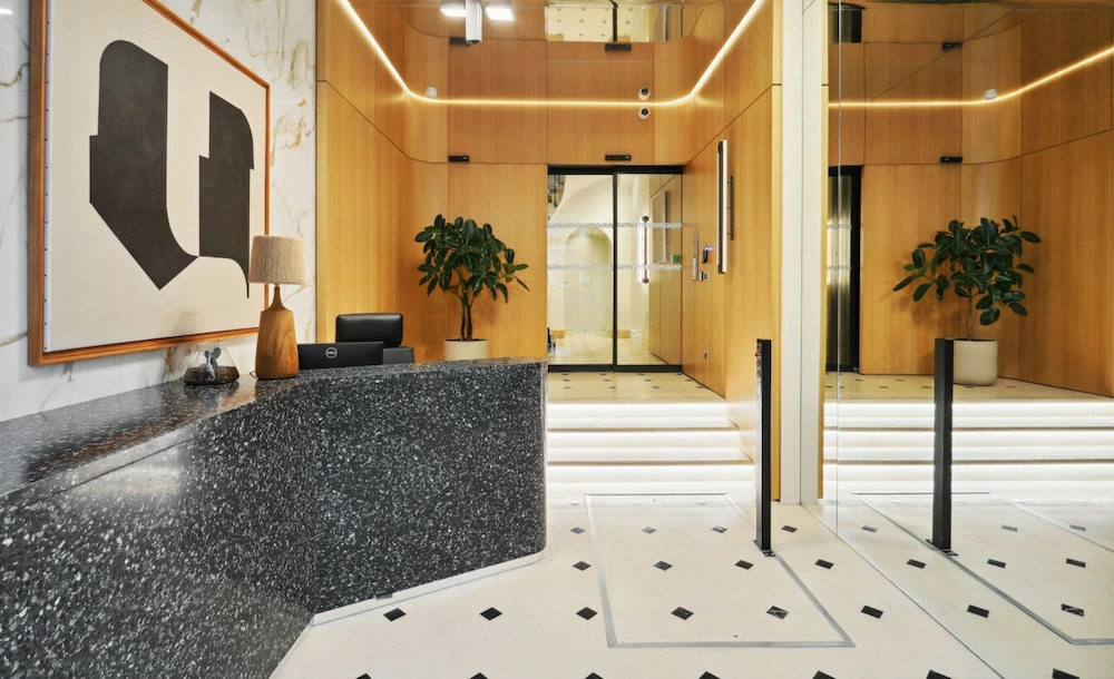 Agencement terrazzo sur mesure — surfaces et revêtements d'exception